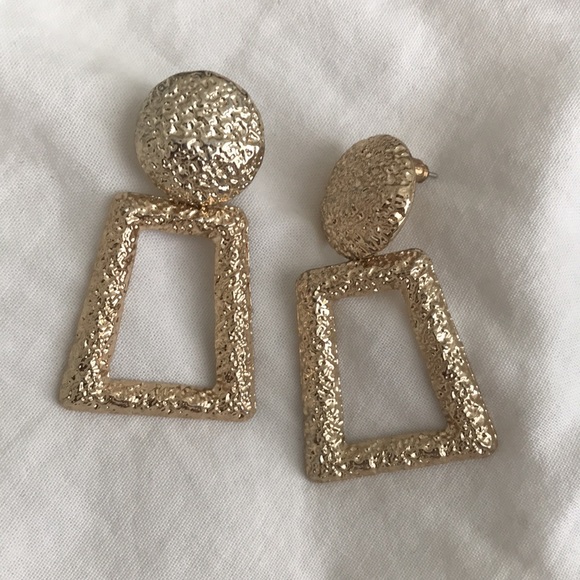 Bundle of 4 statement earrings - Picture 3 of 10